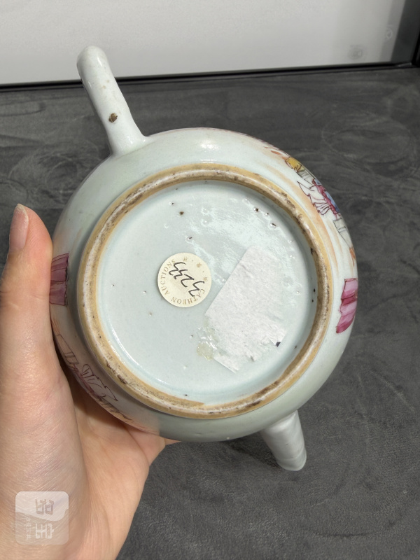 清乾隆广彩庭院教子图茶壶 - 图10
